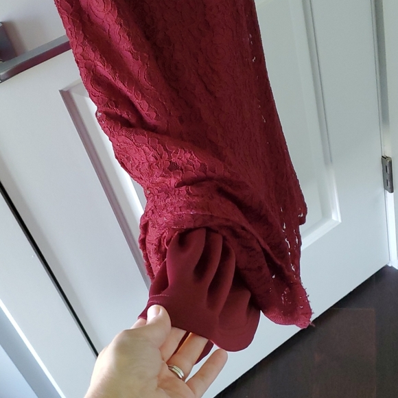 Lulus gorgeous long lace burgundy gown! - Picture 6 of 11